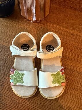 Livie & Luca White Sandals with Green Glitter Star and Rainbow Straps